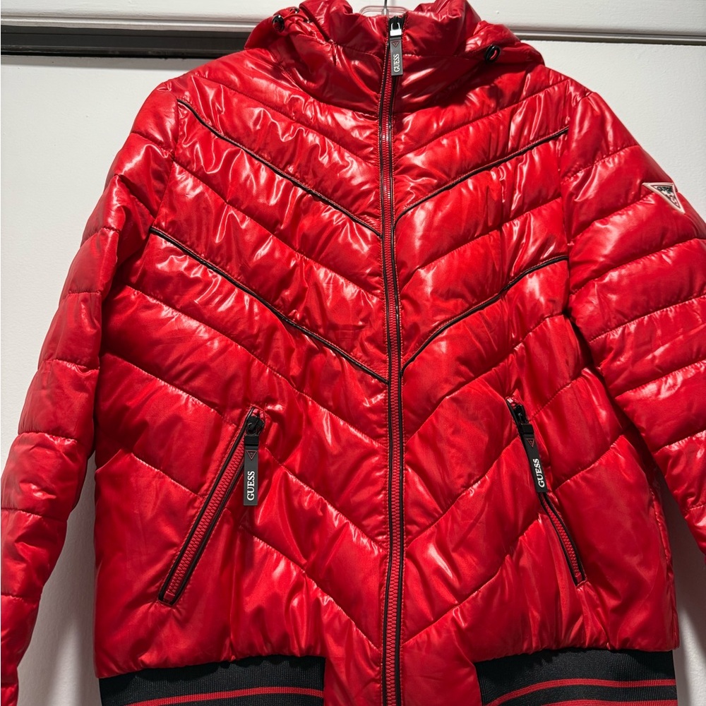 Guess Women’s Large Red Quilted Puffer Full-Zip Coat - Picture 3 of 4